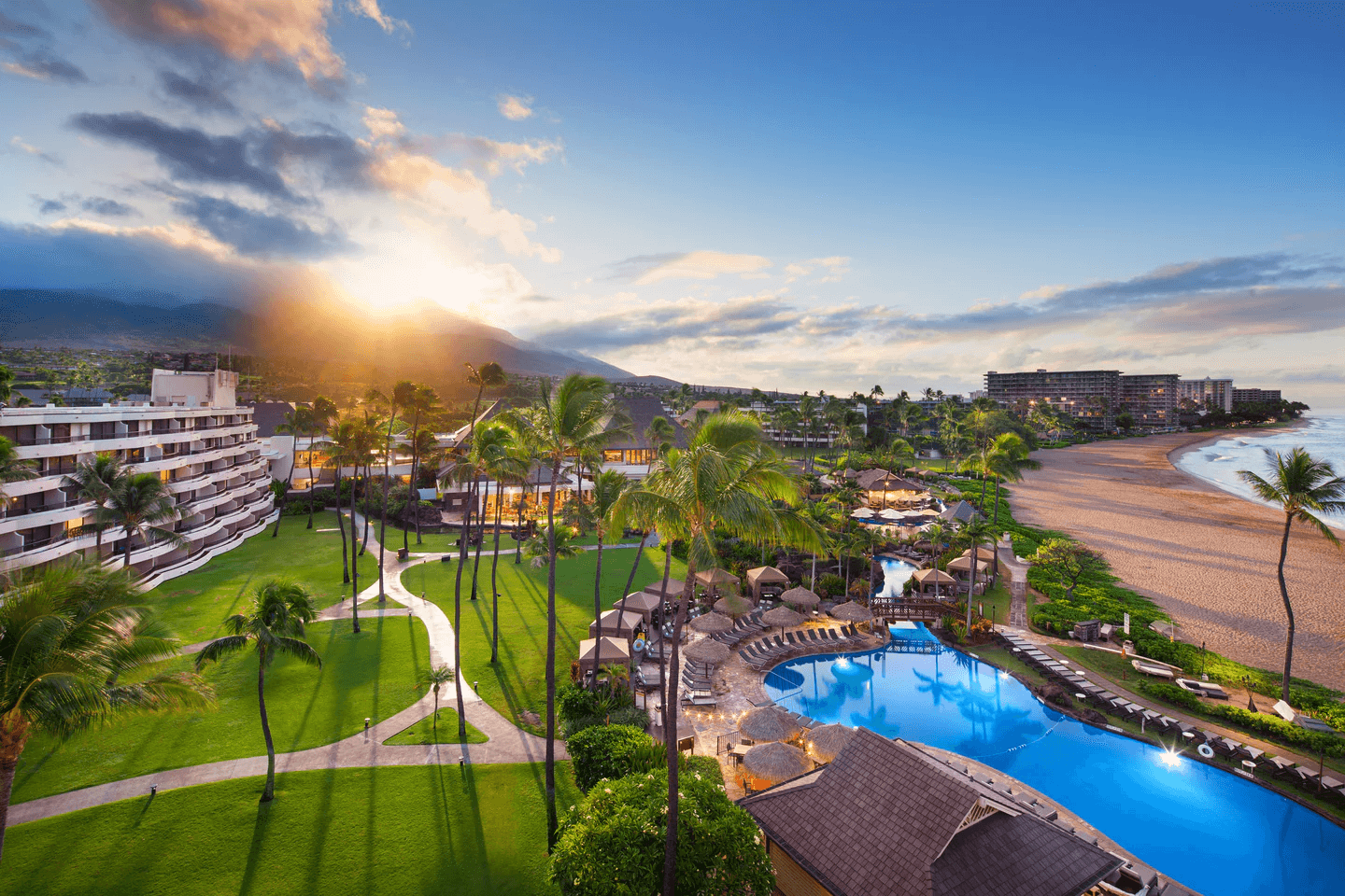 Sheraton Maui Resort Spa Exterior
